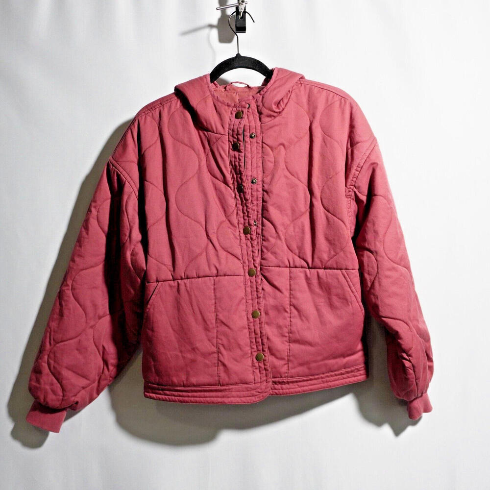Dip Women's Quilted Puffer Jacket in Rose